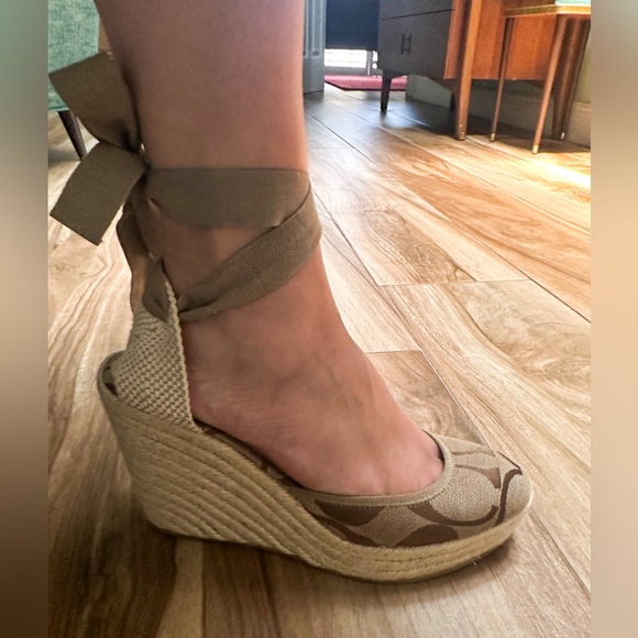 Coach Kellie Logo Ribbon Tie Espadrilles Closed Toe Wedges Sandals Raffia Shoes - Picture 11 of 16